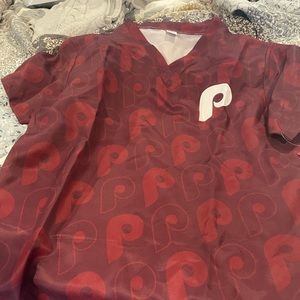 Phillies scrub top